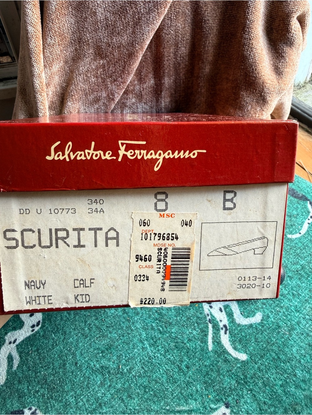 Salvatore Ferragamo Scurita Black Leather Gancini Pumps 8B w/ Original Box - Picture 8 of 8